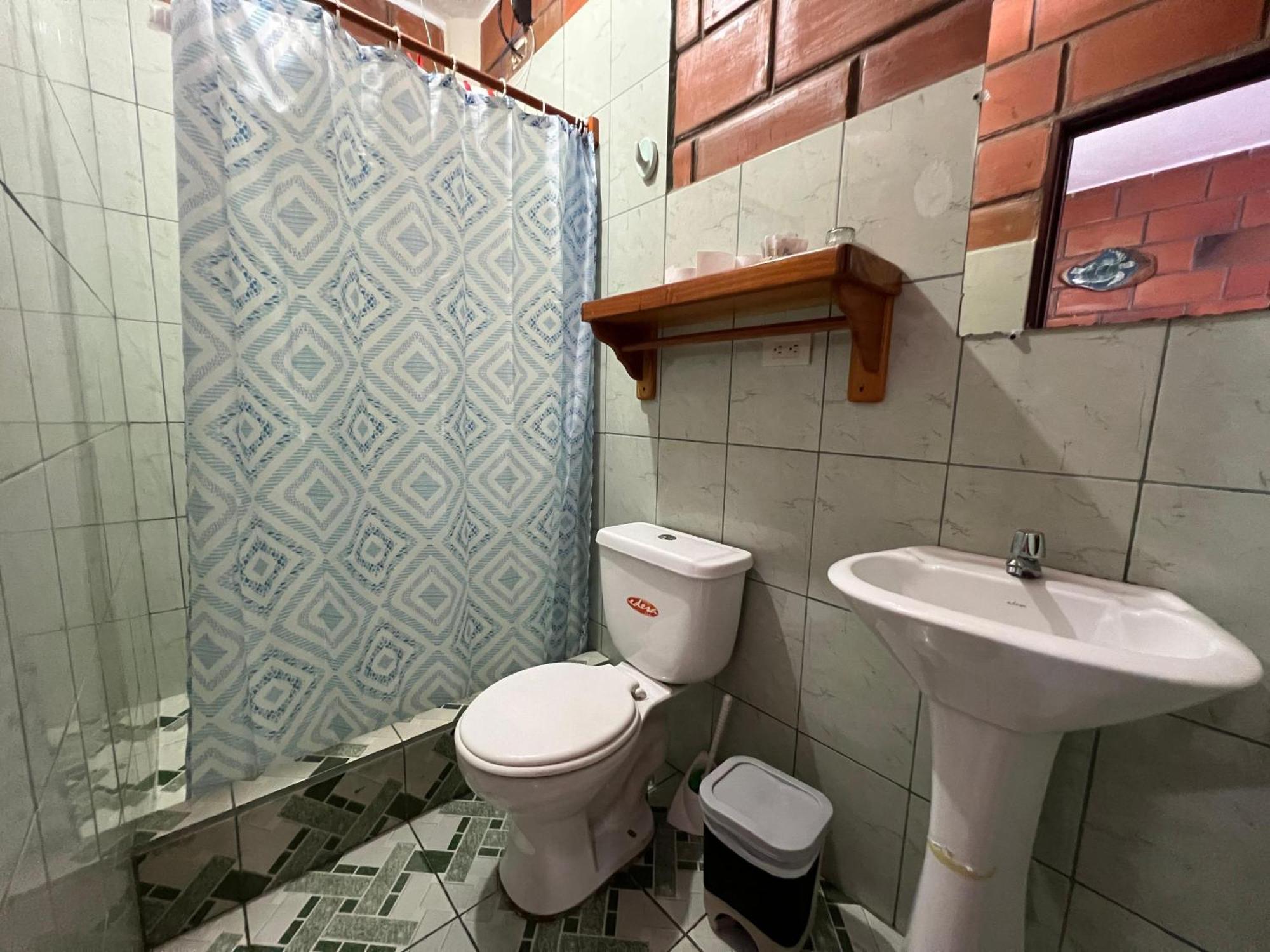 Hostal Cattleya Puerto Baquerizo Moreno Zimmer foto