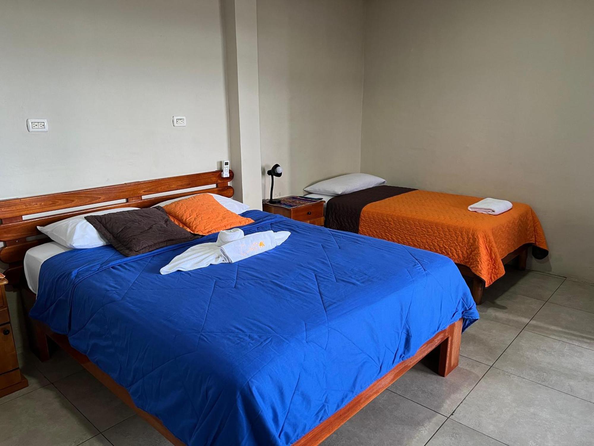 Hostal Cattleya Puerto Baquerizo Moreno Exterior foto
